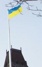 Ukrainian flag flying over Canadian Parliament in Ottawa* UkrnFlgOttowa